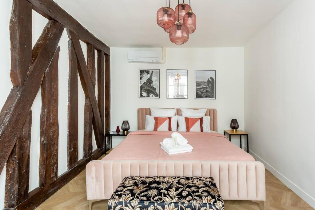 Sophiestay - Contemporary Apt- King Size Bed París