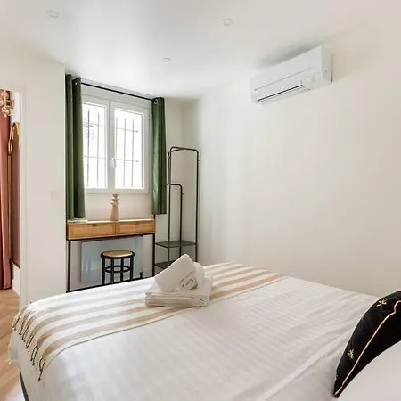 Sophiestay - Contemporary Apt- King Size Bed Paris Exterior photo